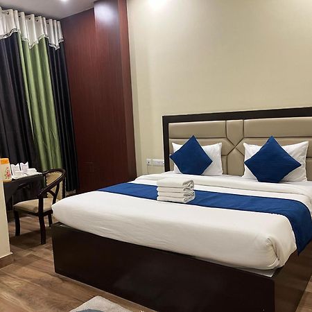 Hotel Mayur Palace Agra  Dış mekan fotoğraf